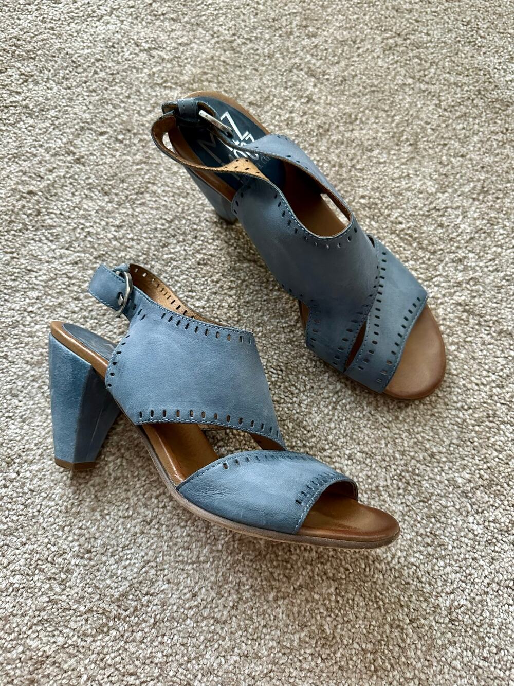 Miz Mooz NYC Blue Leather Slingback Heeled Sandals Size 9
